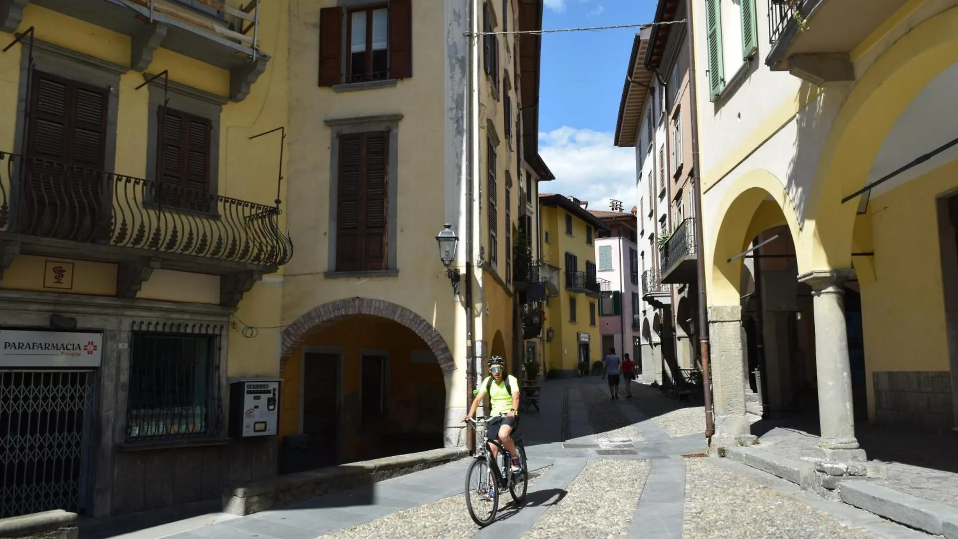 Aros Mountain Lake Iseo Hospitaliy Pisogne Holiday home